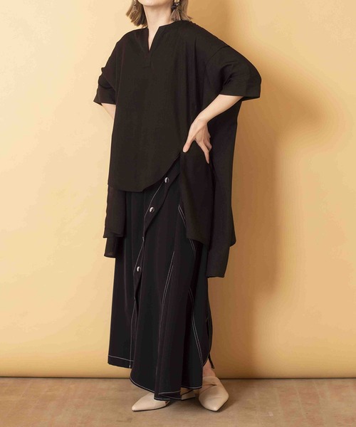 OSMOSIS(オズモーシス)の「フレアーヘムブラウス(シャツ/ブラウス・レディース・ブルー/ブラック/ホワイト・ONE SIZE)」の18枚目の写真