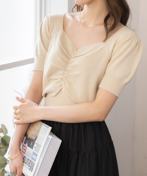 Ada.(エイダ)の「今なら490円!フロントギャザーパフスリニット(ニット/セーター・レディース・オフホワイト/ライトベージュ/ブラック・FREE)」の4枚目の写真