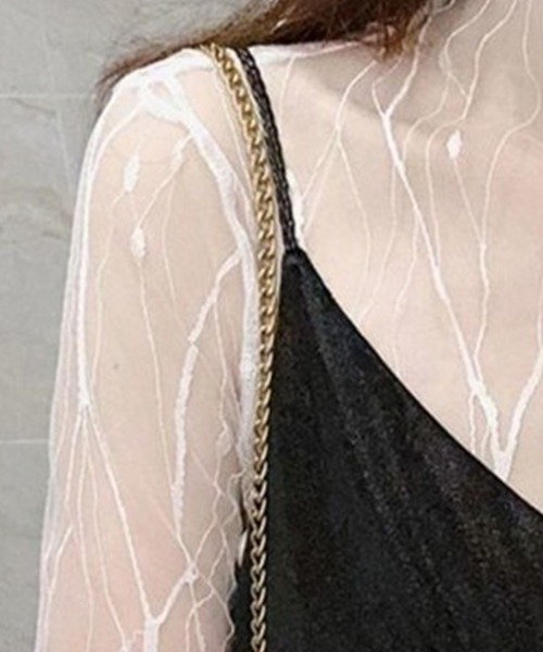DAY CLOSET(デイ クローゼット)の「レディース 長袖レースシアー刺繍メロウタートルネックトップス(シャツ/ブラウス・レディース・アイボリー/ブラック/ホワイト・ONE SIZE)」の10枚目の写真