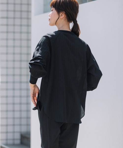 Munich(ミューニック)の「リネンコットンニット×布帛ドッキングシャツ(シャツ/ブラウス・レディース・ブルー/ブラック/ホワイト・FREE)」の20枚目の写真