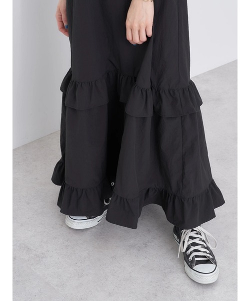 earth music&ecology(アースミュージックアンドエコロジー)の「ティアードキャミワンピース(ワンピース・レディース・ベージュ/ブラック・FREE)」の18枚目の写真