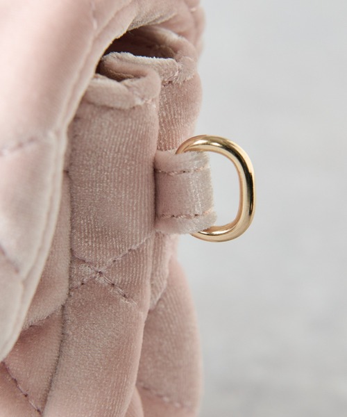 un dix cors（アンディコール）の「チェーンベロアキルティングバッグ（ショルダーバッグ・レディース・ボルドー/ブラック/ピンクベージュ/イエロー・FREE）」の21枚目の写真