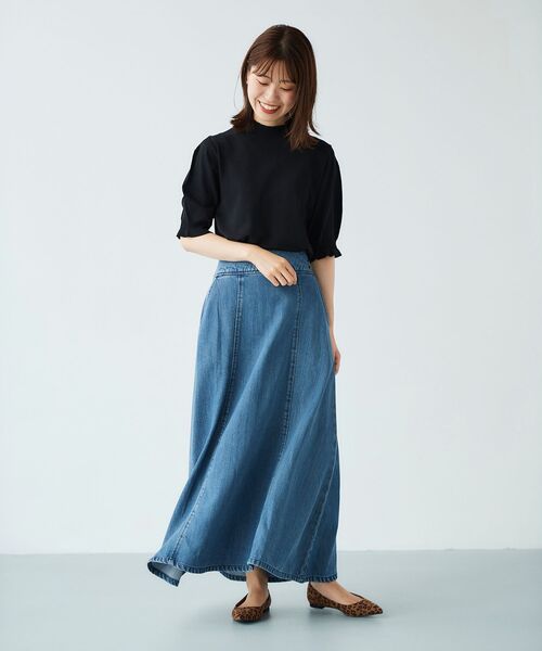 le.coeur blanc（ルクールブラン）の「デニムフレアロングスカート（デニムスカート・レディース・ブルー/ブラック・36/38）」の3枚目の写真