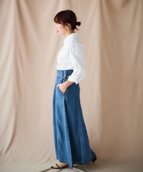 le.coeur blanc（ルクールブラン）の「デニムフレアロングスカート（デニムスカート・レディース・ブルー/ブラック・36/38）」の17枚目の写真