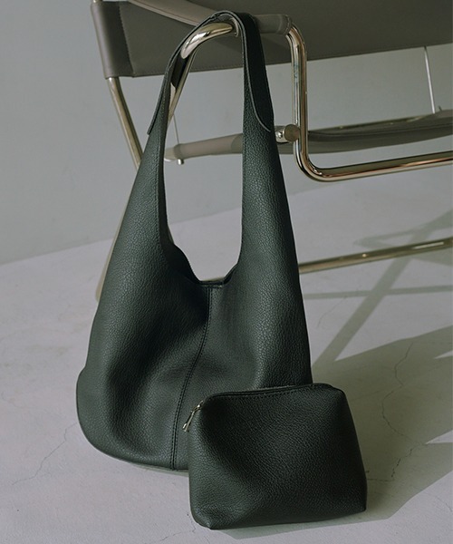 CREDONA(クレドナ)の「ポーチ付リアルレザートートbag(トートバッグ・レディース・アイボリー/ブラック/ブラウン系その他・FREE)」の2枚目の写真