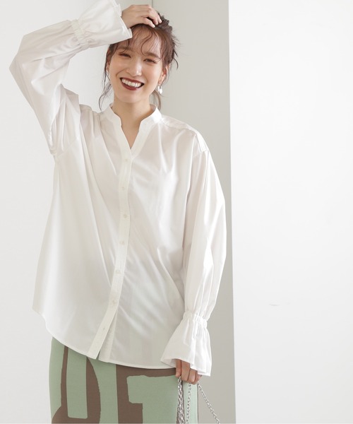 N.(N. Natural Beauty Basic)(エヌエヌナチュラルビューティーベーシック)の「◆フレアカフスチュニックブラウス(シャツ/ブラウス・レディース・オフホワイト/ブルー/ストライプ・MEDIUM)」の14枚目の写真