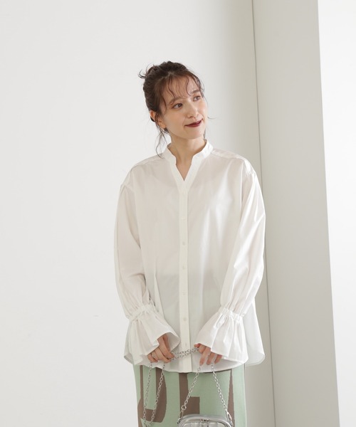 N.(N. Natural Beauty Basic)(エヌエヌナチュラルビューティーベーシック)の「◆フレアカフスチュニックブラウス(シャツ/ブラウス・レディース・オフホワイト/ブルー/ストライプ・MEDIUM)」の8枚目の写真