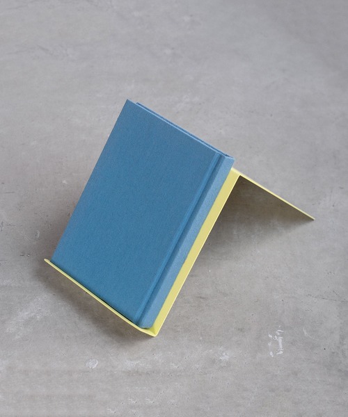 HIGHTIDE（ハイタイド）の「ブック＆ディスプレイスタンド ブックスタンド スチール 本立て（収納グッズ・レディース・イエロー/ライトブルー/グリーン・FREE）」の14枚目の写真