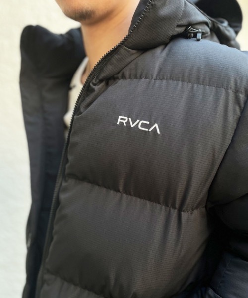 RVCA（ルーカ）の「RVCA メンズ 【AZUL】 RVCA×AZUL PUFFER JACKET ジャケット【2023年秋冬モデル】/ルーカ×AZULコラボデザインブランドロゴプリントエコダウンジャケット（ダウンジャケット/コート・メンズ・ホワイト/ブラック・LARGE/MEDIUM）」の13枚目の写真