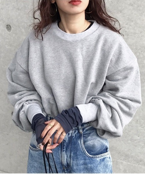 ord(オルド)の「ord/オルド/ラウンドテイル裏毛クルーネックスウェット(スウェット・レディース・ブラウン/グレー/ブラック・SMALL/MEDIUM/LARGE)」の2枚目の写真