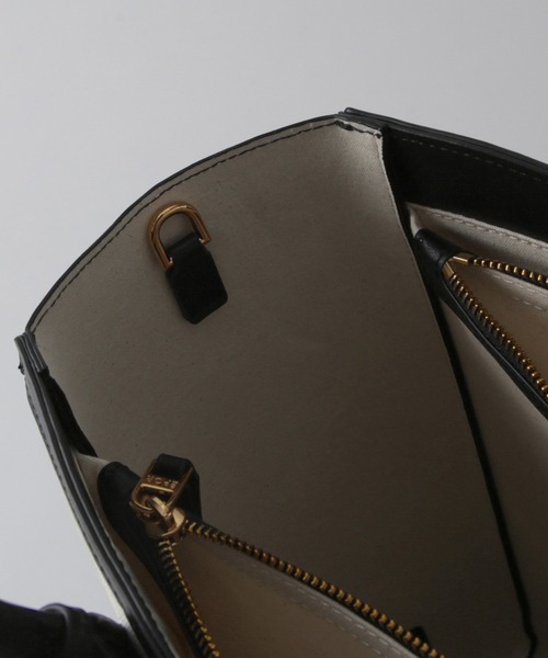 E'POR（エポール）の「【A4対応】【E'POR】 I BAG（キャンバスコンビ縦型トートバッグ）【通勤】【メディア掲載】【雑誌掲載】（トートバッグ・レディース・ブラック/ベージュ・FREE）」の5枚目の写真