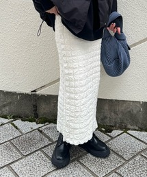 膨れジャガードニットスカート