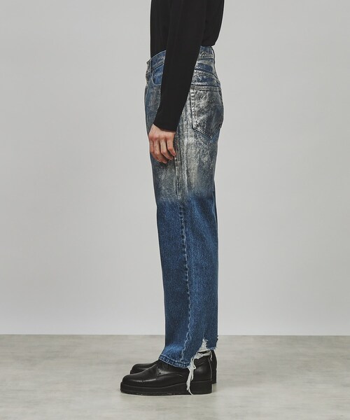 tk.TAKEO KIKUCHI（ティーケータケオキクチ）の「◆フォイルプリントデニムパンツ（デニムパンツ・メンズ・ブルー系・02/03）」の12枚目の写真