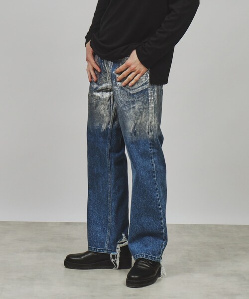 tk.TAKEO KIKUCHI（ティーケータケオキクチ）の「◆フォイルプリントデニムパンツ（デニムパンツ・メンズ・ブルー系・02/03）」の11枚目の写真