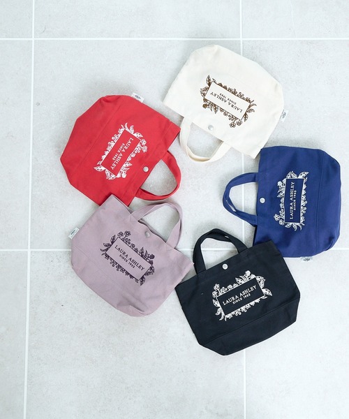 LAURA ASHLEY(ローラアシュレイ)の「LAURA ASHLEY/ローラアシュレイ バッグ ミニトート ランチバッグ ハンドバッグ 軽量 通勤 通学 ブランド ilhc-01(ハンドバッグ・レディース・グレー/アイボリー/グレー系その他/ブラック/ネイビー/レッド・FREE)」の16枚目の写真