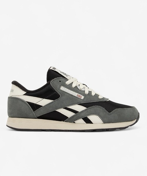 Reebok（リーボック）の「クラシックナイロン / CLASSIC NYLON（スニーカー・メンズ・ベージュ系その他/グレー/ブラック/ベージュ/カーキ/ブラウン/バーガンディー/ホワイト/ブラック系その他/グレー系その他/ブラック×ホワイト/グレー系その他2/ライトブルー/ネイビー・22.5cm/23.0cm/23.5cm/24.5cm/24.0cm/25.0cm/25.5cm/26.0cm/26.5cm/27.0cm/27.5cm/28.0cm/28.5cm/29.0cm/30.0cm）」の4枚目の写真