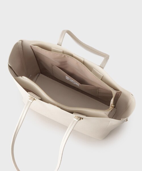 OPAQUE.CLIP(オペークドットクリップ)の「◆【軽量/A4サイズ対応/通勤対応】シュリンク合皮トートバッグ(トートバッグ・レディース・ライトグレー/ベージュ/ブラック/ホワイト系9・00)」の12枚目の写真