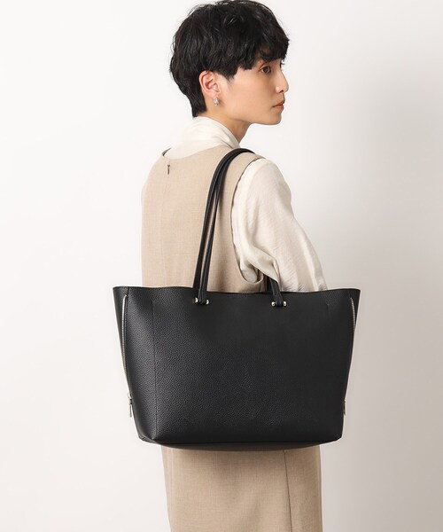 OPAQUE.CLIP(オペークドットクリップ)の「◆【軽量/A4サイズ対応/通勤対応】シュリンク合皮トートバッグ(トートバッグ・レディース・ライトグレー/ベージュ/ブラック/ホワイト系9・00)」の17枚目の写真