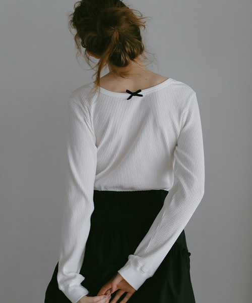 EFOLE（エフォル）の「プチリボン リブ ロンT（Tシャツ/カットソー・レディース・ブルー/ピンク/ホワイト・FREE）」の2枚目の写真