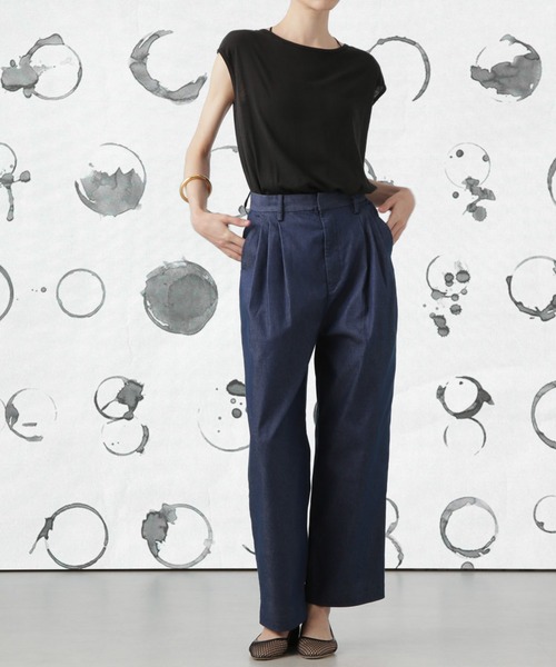 Apo(s)ture(アポスチャー)の「NORAH-005/デニムストレッチ3タックテーパードパンツ(デニムパンツ・レディース・ブルー/ブラック/ベージュ/ネイビー・XS/S/M/L/XL)」の1枚目の写真