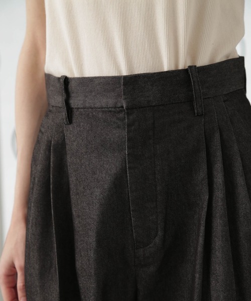Apo(s)ture(アポスチャー)の「NORAH-005/デニムストレッチ3タックテーパードパンツ(デニムパンツ・レディース・ブルー/ブラック/ベージュ/ネイビー・XS/S/M/L/XL)」の12枚目の写真