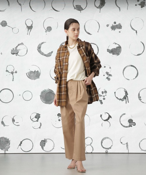 Apo(s)ture(アポスチャー)の「NORAH-005/デニムストレッチ3タックテーパードパンツ(デニムパンツ・レディース・ブルー/ブラック/ベージュ/ネイビー・XS/S/M/L/XL)」の22枚目の写真