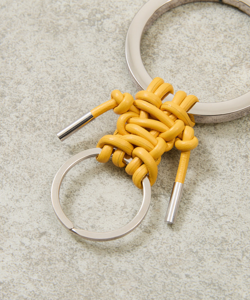 ITTI（イッチ）の「ITTI イッチ / CRISTY KNOTMAN RING ノットマンリング キーリング / ITTI-GOODS-062（キーホルダー・メンズ・グレイッシュベージュ/アイボリー/ブラック/タン/バーガンディー/オレンジ/イエロー/ブルー/レッド・FREE）」の18枚目の写真