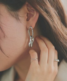 オーバルダブルリングピアス