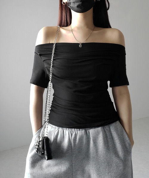 me+em select(ミームセレクト)の「※※【 3color 】半袖タックデザインドレープオフショルダートップス(Tシャツ/カットソー・レディース・ホワイト/グレー/ブラック・FREE)」の9枚目の写真