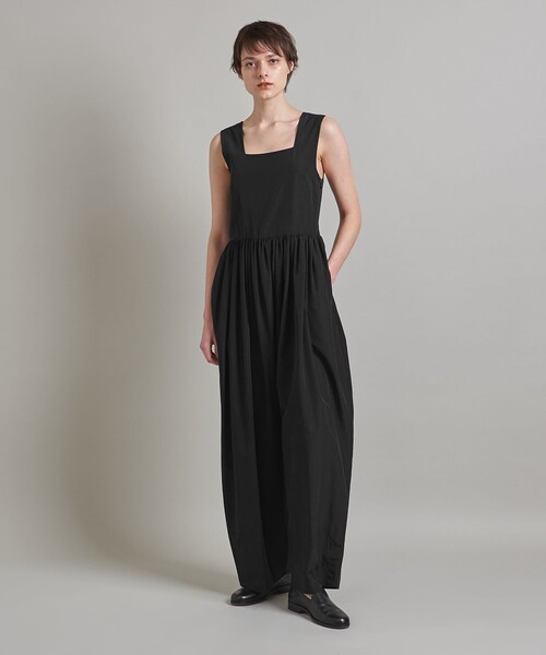 LOEFF（ロエフ）の「＜LOEFF＞タフタ スクエアネック オールインワン