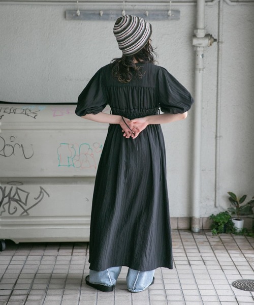 KBF（ケイビーエフ）の「カーブラインドロストシャーリングワンピース（ワンピース・レディース・ブラック/ブルー系その他/パープル系その他・36/38）」の17枚目の写真