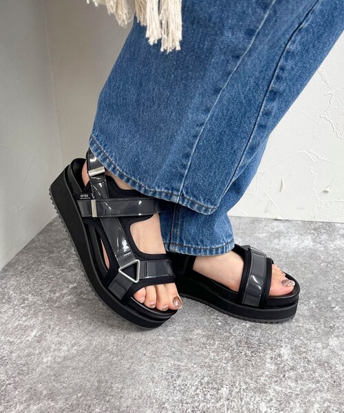 JETEE（ジュテ）の「【JETEE/ジュテ】 クリアカバーバンドサンダル（サンダル・レディース・ブラック・L/M）」の2枚目の写真