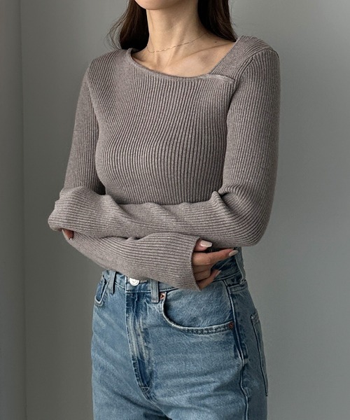 FENNEL ❣️ブラック リブ編み 半袖ニット　新品未使用　ぽっぽ セール】アシメネックリブニット（ニット/セーター）｜Louere