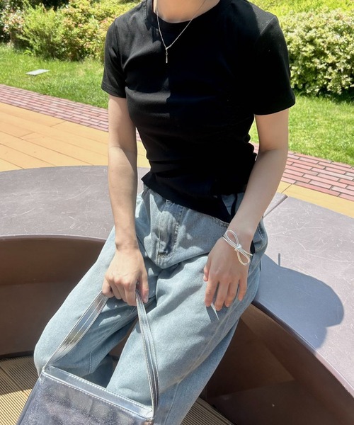 mebole(メボレ)の「スリムサイドギャザーTシャツ(Tシャツ/カットソー・レディース・ホワイト/ブラック/ブルー・FREE)」の5枚目の写真