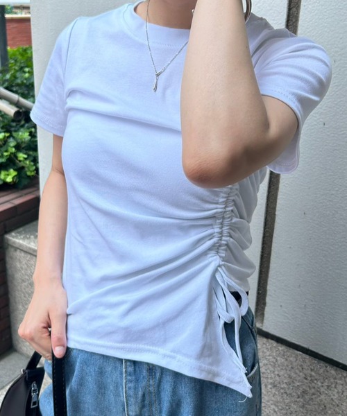 mebole(メボレ)の「スリムサイドギャザーTシャツ(Tシャツ/カットソー・レディース・ホワイト/ブラック/ブルー・FREE)」の22枚目の写真