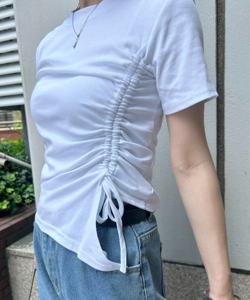 mebole(メボレ)の「スリムサイドギャザーTシャツ(Tシャツ/カットソー・レディース・ホワイト/ブラック/ブルー・FREE)」の18枚目の写真