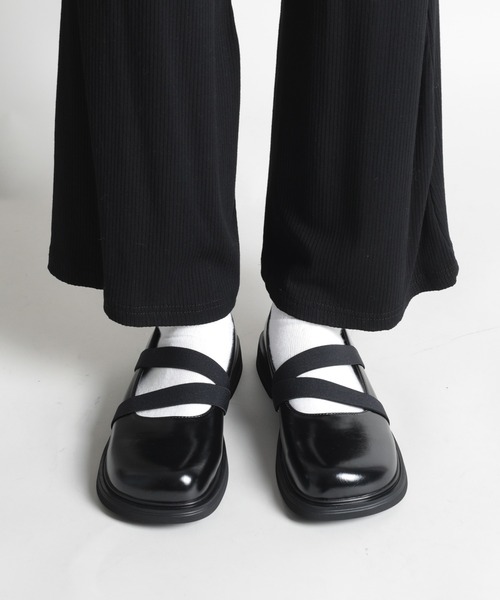 shoes365(シューズスリーシックスファイヴ)の「【shoes365】ダブルゴムバンドメリージェーンシューズ(その他シューズ・レディース・ブラウン/ブラック/オフホワイト・25.0cm/22.5cm/23.0cm/23.5cm/24.0cm/24.5㎝)」の2枚目の写真