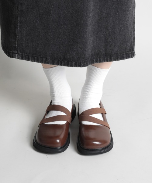 shoes365(シューズスリーシックスファイヴ)の「【shoes365】ダブルゴムバンドメリージェーンシューズ(その他シューズ・レディース・ブラウン/ブラック/オフホワイト・25.0cm/22.5cm/23.0cm/23.5cm/24.0cm/24.5㎝)」の14枚目の写真