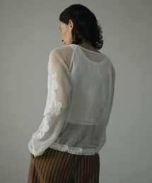 anuke（アンヌーク）の「Embroidery Mesh Tops（Tシャツ
