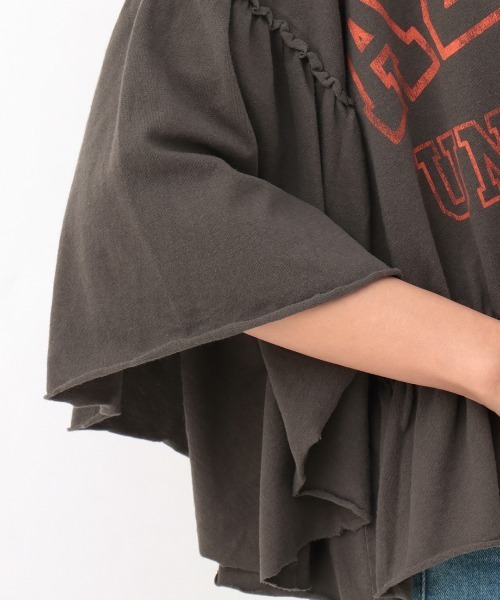 チチカカ(チチカカ)の「リメイク風ギャザースリーブTシャツ(Tシャツ/カットソー・レディース・カーキ/チャコールグレー/レッド・FREE)」の13枚目の写真