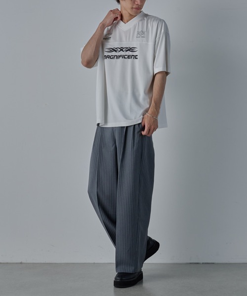 COLONY 2139(コロニートゥーワンスリーナイン)の「ピンストライプ2タックワイドパンツ(スラックス・メンズ・グレー/ブラック/チャコールグレー・MEDIUM/LARGE)」の16枚目の写真