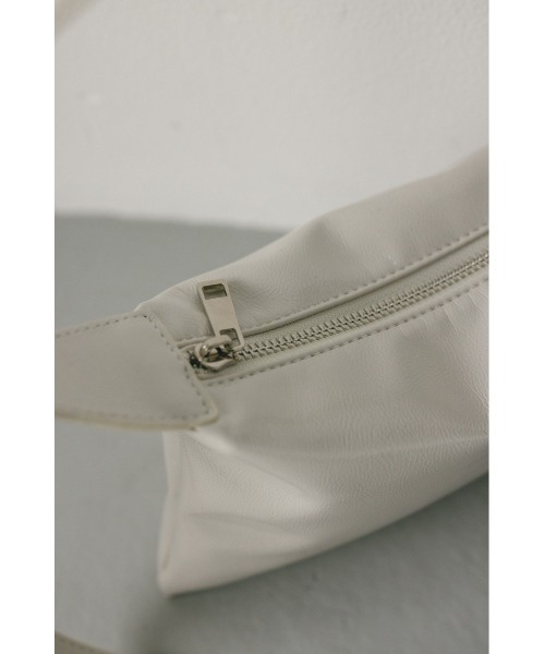 STYLEMIXER(スタイルミキサー)の「ソフトスクエアハンドバッグ(ハンドバッグ・レディース・ブラック/ホワイト・FREE)」の9枚目の写真