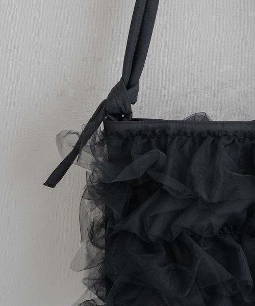 KATHARINE ROSS(キャサリンロス)の「【KATHARINE ROSS】【WEB限定】チュールナイロンショルダーバッグ(ショルダーバッグ・レディース・ライトグレー/アイボリー/ブラック・MEDIUM)」の17枚目の写真