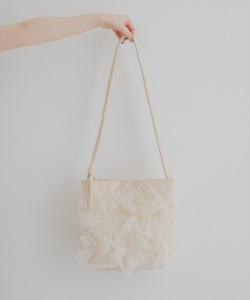 KATHARINE ROSS(キャサリンロス)の「【KATHARINE ROSS】【WEB限定】チュールナイロンショルダーバッグ(ショルダーバッグ・レディース・ライトグレー/アイボリー/ブラック・MEDIUM)」の18枚目の写真