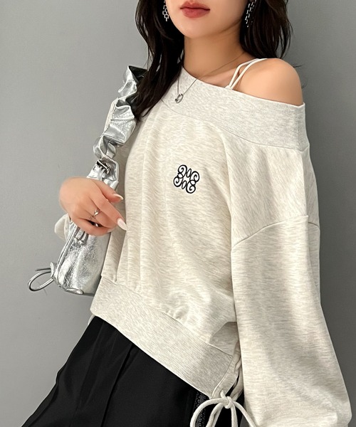 mily bilet（ミウィビレット）の「【mily bilet】大人肌見せヘルシースタイル。サイドレースアップ胸刺繍オフショルダースウェット（スウェット・レディース・オートミール/ピンク/杢グレー/チャコールグレー・X-LARGE/MEDIUM/LARGE/SMALL）」の3枚目の写真