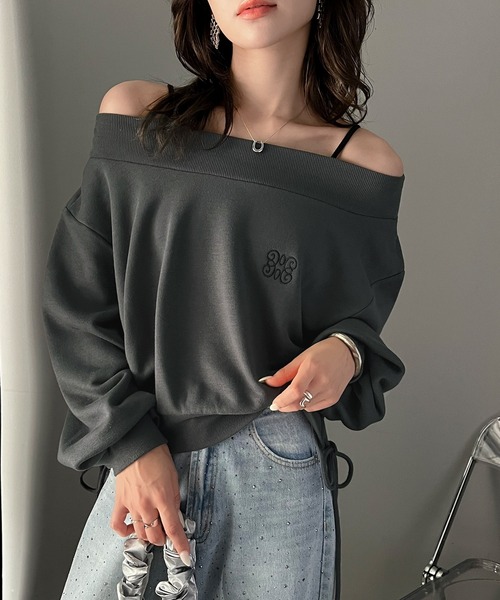 mily bilet（ミウィビレット）の「【mily bilet】大人肌見せヘルシースタイル。サイドレースアップ胸刺繍オフショルダースウェット（スウェット・レディース・オートミール/ピンク/杢グレー/チャコールグレー・X-LARGE/MEDIUM/LARGE/SMALL）」の18枚目の写真