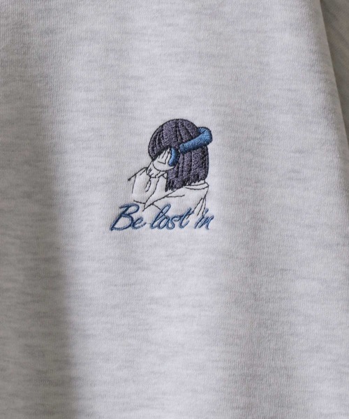 SITRY(シトリー)の「SITRY Girl Embroidery Sweat Shirt/別注 オーバーサイズ ガール ワンポイント刺繍 裏起毛 スウェット トレーナー(スウェット・レディース・グレー系その他2/ホワイト/ホワイト系その他/アッシュグレー/ブラック系その他/ホワイト系その他2/ブラック/グレー系その他/ブラック系その他2・M/L/XL)」の21枚目の写真