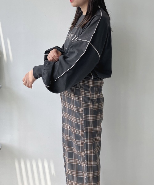 AS KNOW AS plus（アズノゥアズプラス）の「◇配色ロゴビッグサイズロンT（Tシャツ/カットソー・レディース・モカ/オートミール/スミクロ・FREE）」の17枚目の写真