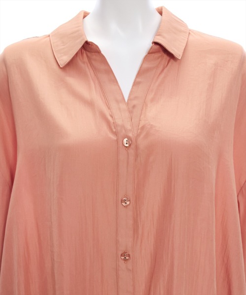 clear（クリア）の「バックスピンドル裾タックブラウス [シンプル可愛い ベーシック]≪再入荷≫（シャツ/ブラウス・レディース・サーモンピンク/グリーン/オフホワイト/ブラック/グレイッシュベージュ・F）」の17枚目の写真