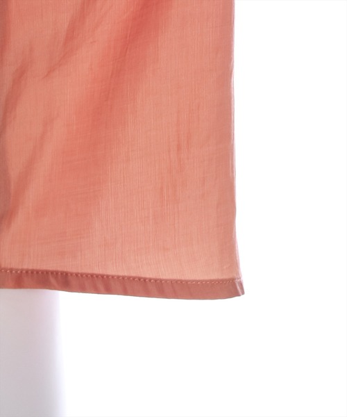 clear（クリア）の「バックスピンドル裾タックブラウス [シンプル可愛い ベーシック]≪再入荷≫（シャツ/ブラウス・レディース・サーモンピンク/グリーン/オフホワイト/ブラック/グレイッシュベージュ・F）」の8枚目の写真